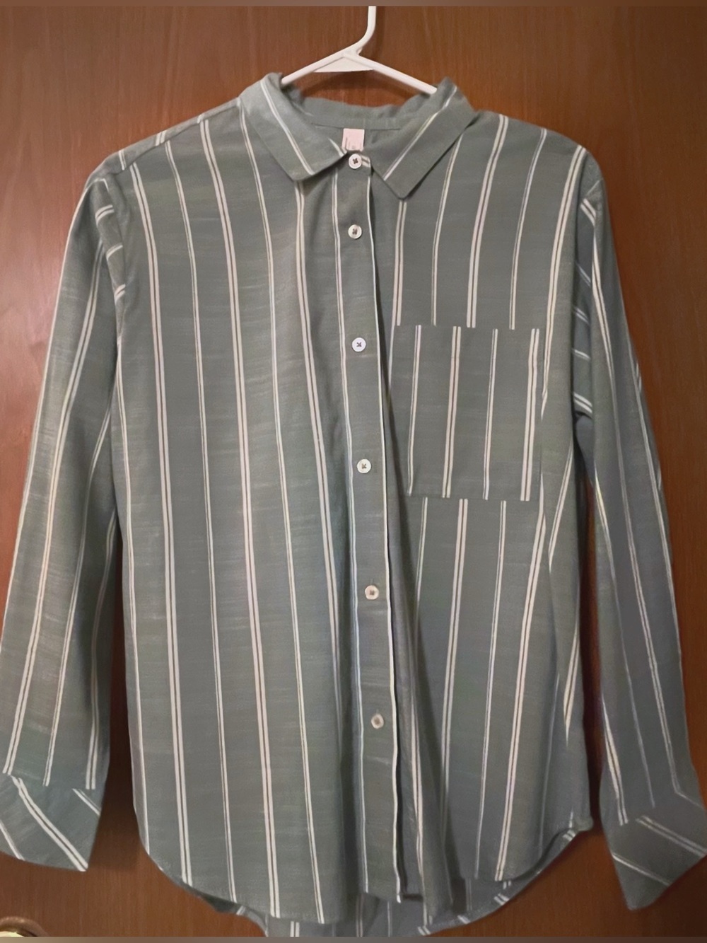 Auden Olive Striped Poplin Lightweight Women’s Button Down — Size XS